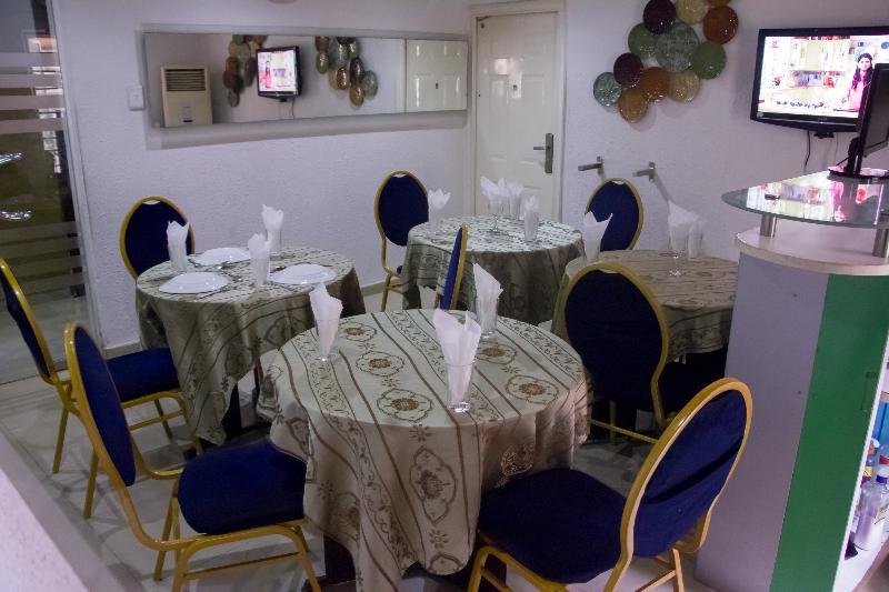 Theodawn Hotels @ Suite 29 Ikeja Esterno foto
