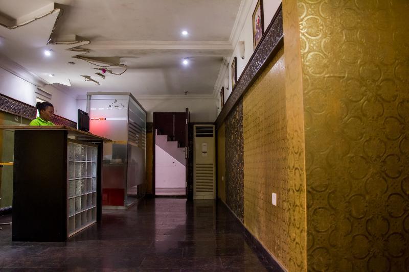 Theodawn Hotels @ Suite 29 Ikeja Esterno foto